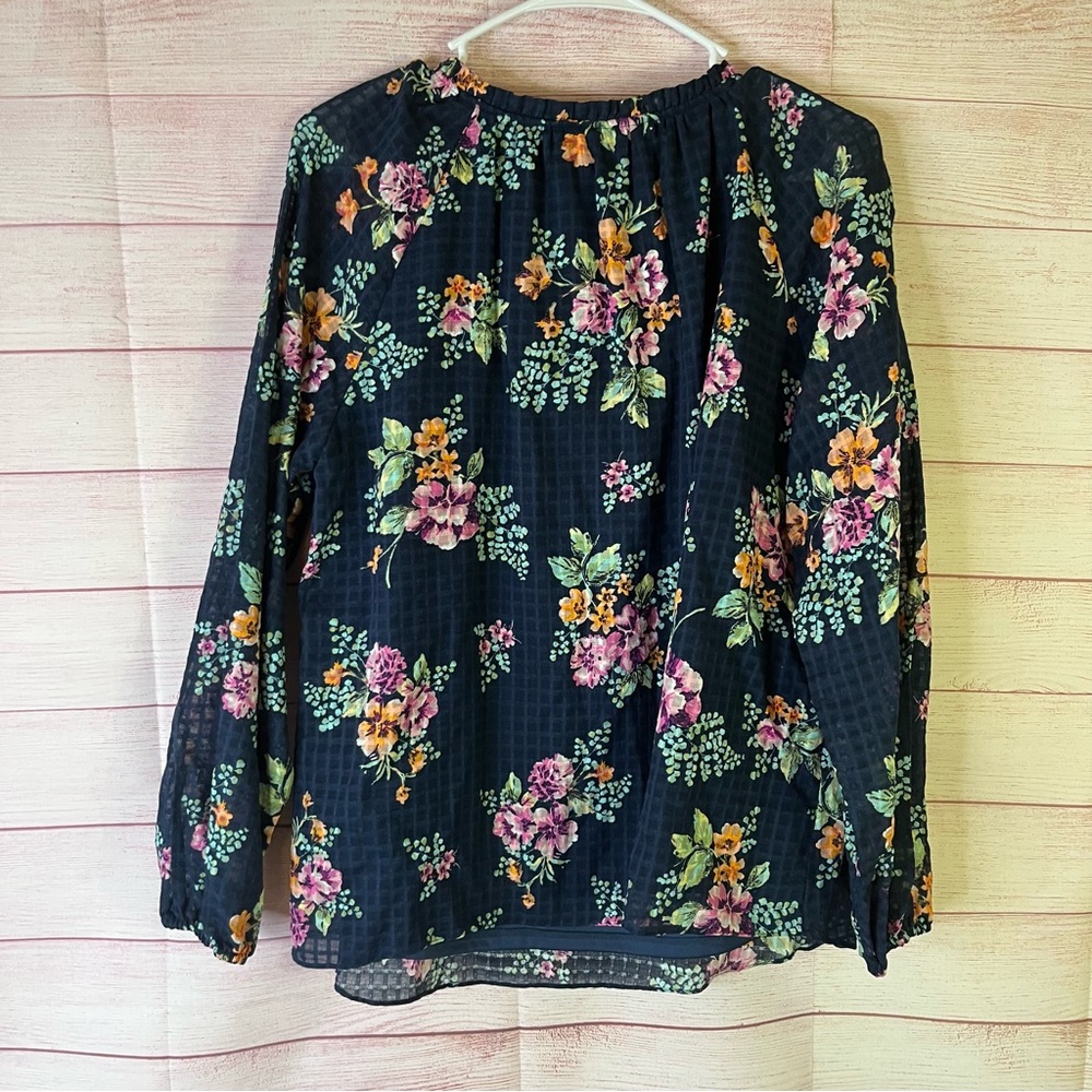 LC Conrad Blue With Floral Neck Tie Detail Blouse Size Small - Picture 6 of 6